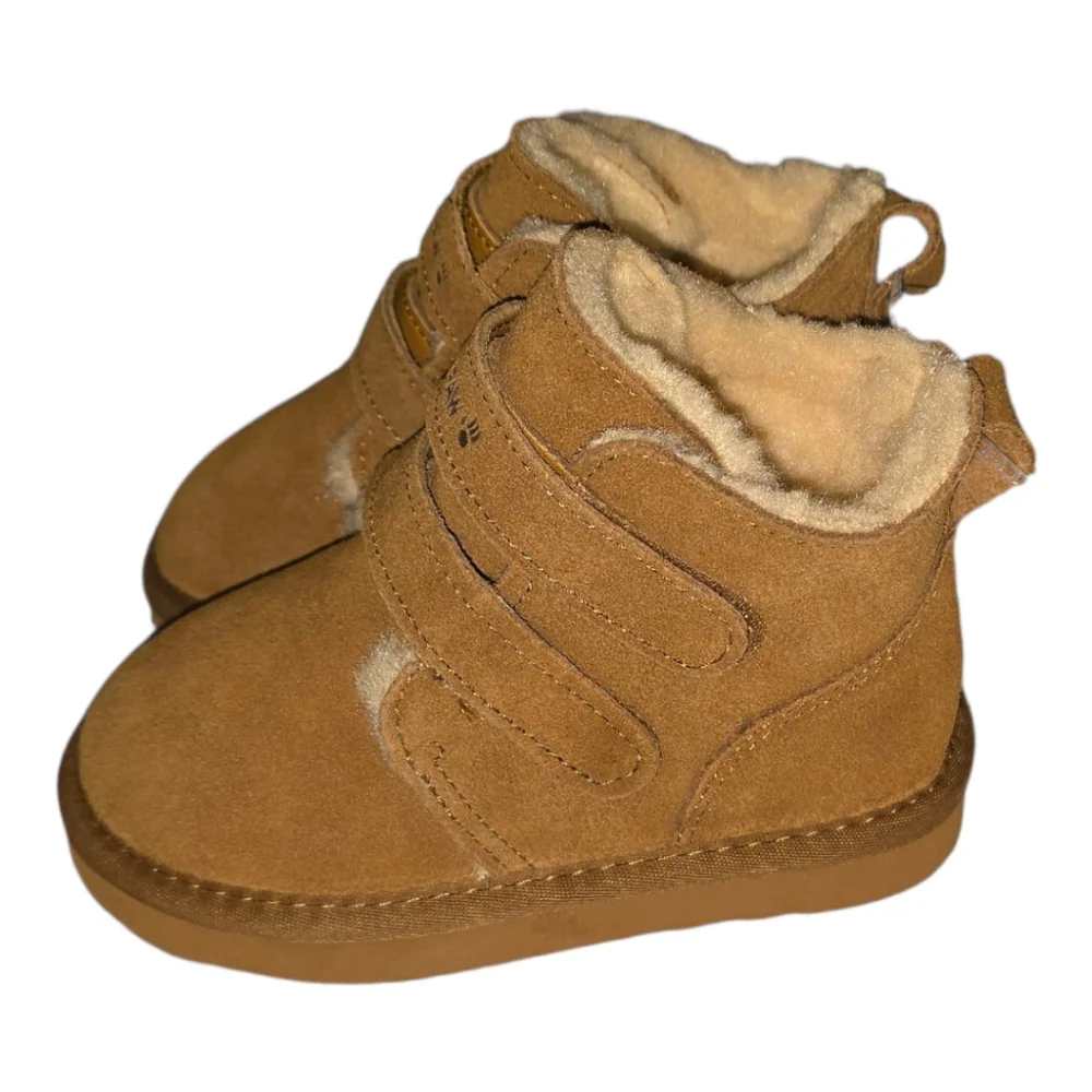 BearPaw Larisa Retro Iced Coffee‎ Tan Kids Boots with Fleece Lining New 9, 10